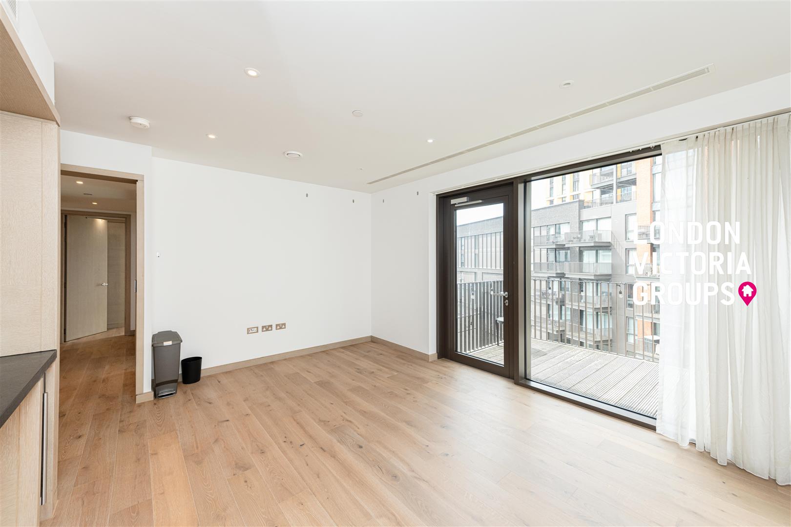 2 bed property in Legacy Building, 1 Viaduct Gardens, London